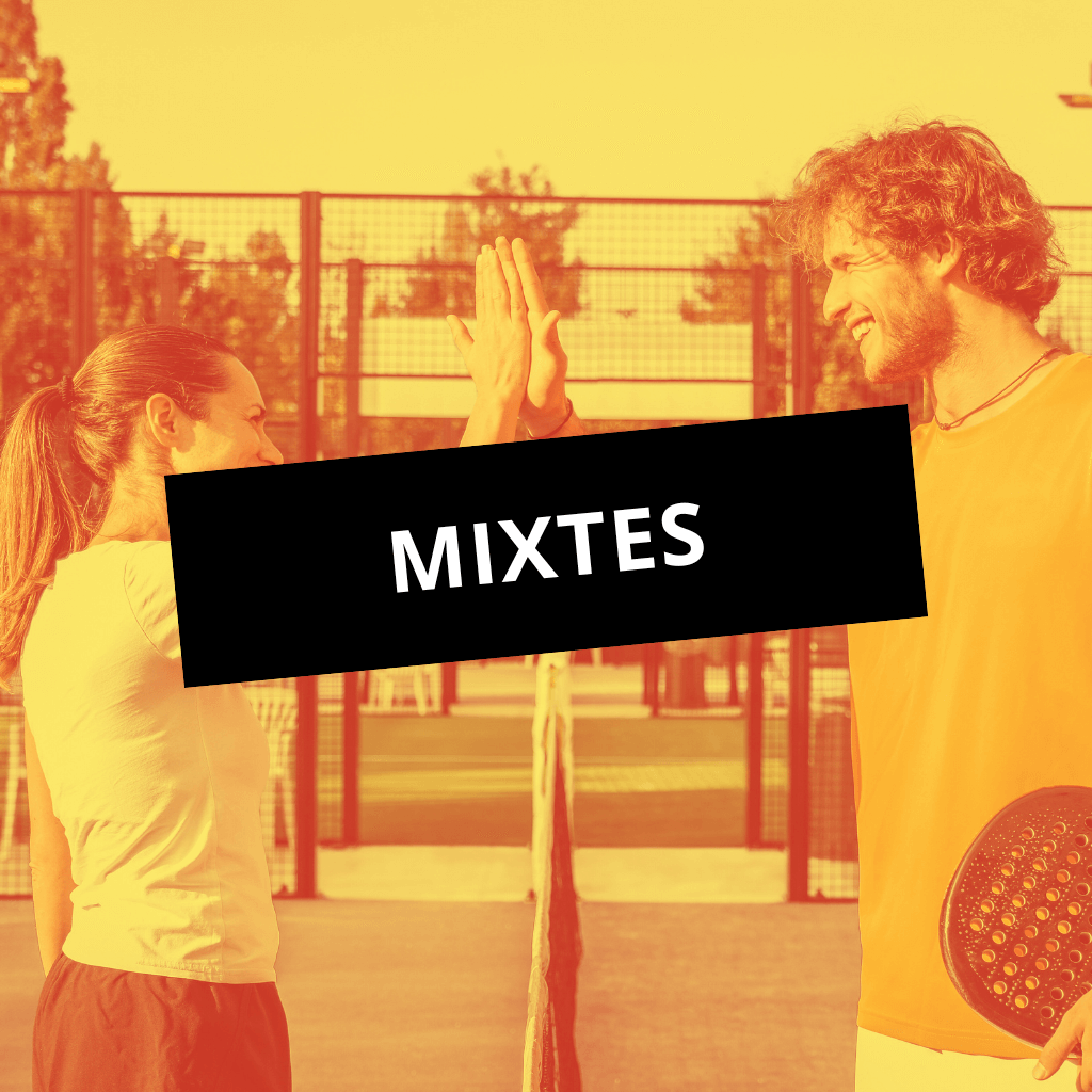 Un match de padel mixte avec joueurs et joueuses réunis sur le court à Nantes